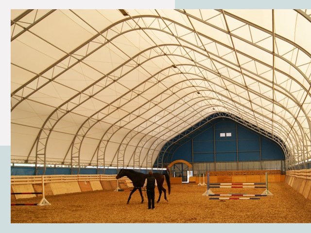 Строительство конных манежей в Кушве